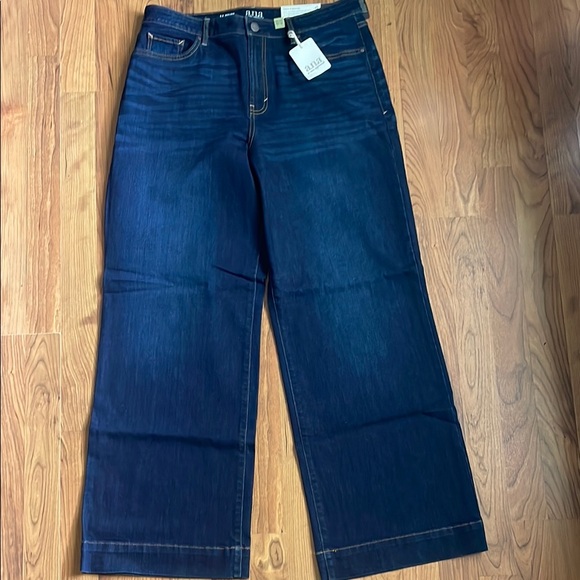 A.N.A Wide Leg Jeans - Picture 2 of 6